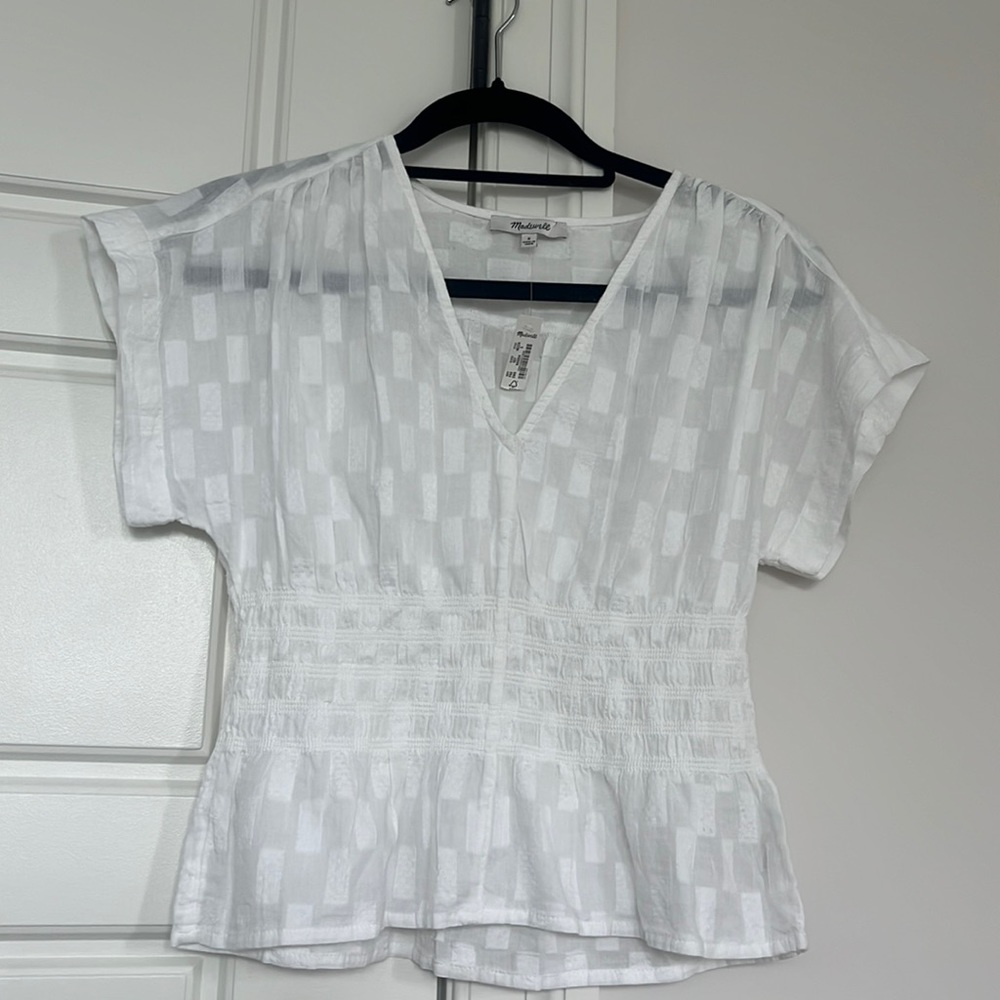 Madewell, V neck smocked top, size small, NWT